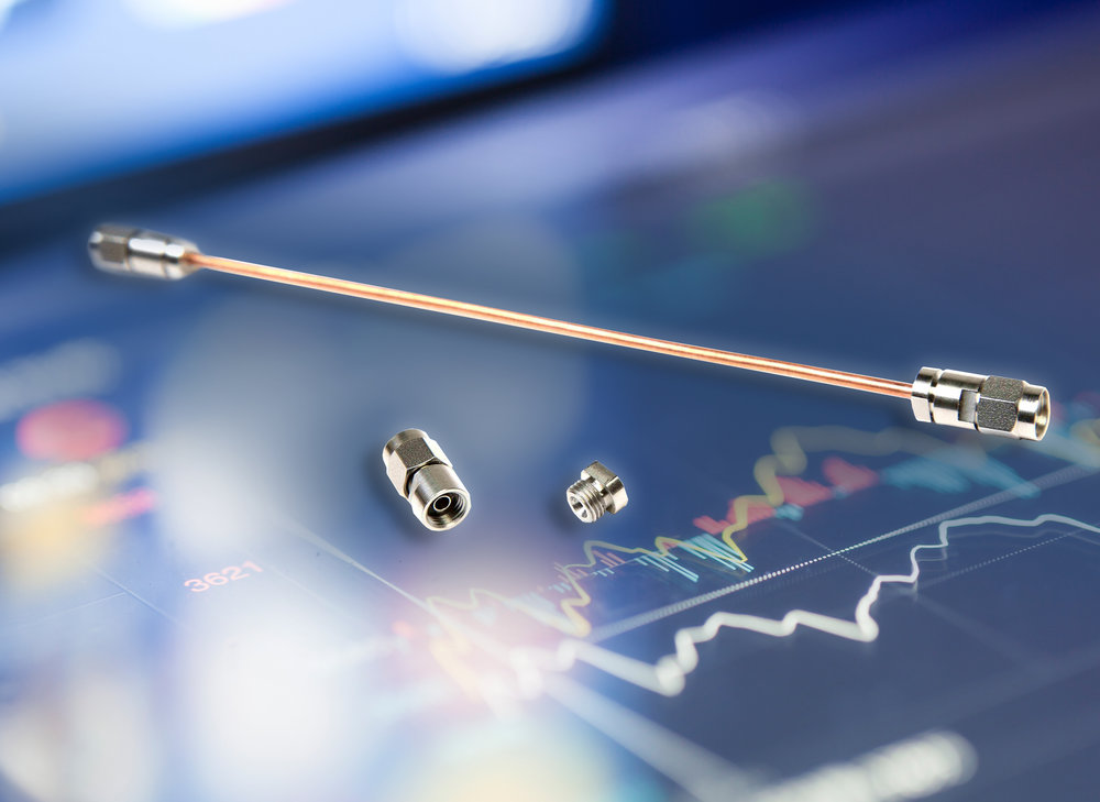 Intelliconnect extends its range of solderless 2.9 and SMA connectors for 0.47  cables